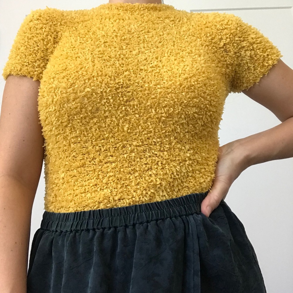 Zara yellow knit top short sleeves medium